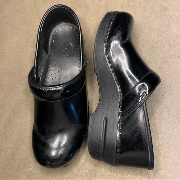 Dansko Clogs - Picture 2 of 6